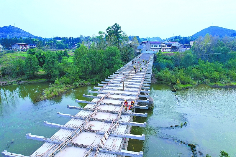 南部城事-冲刺年度目标任务 南部县多座桥梁即将竣工(1)